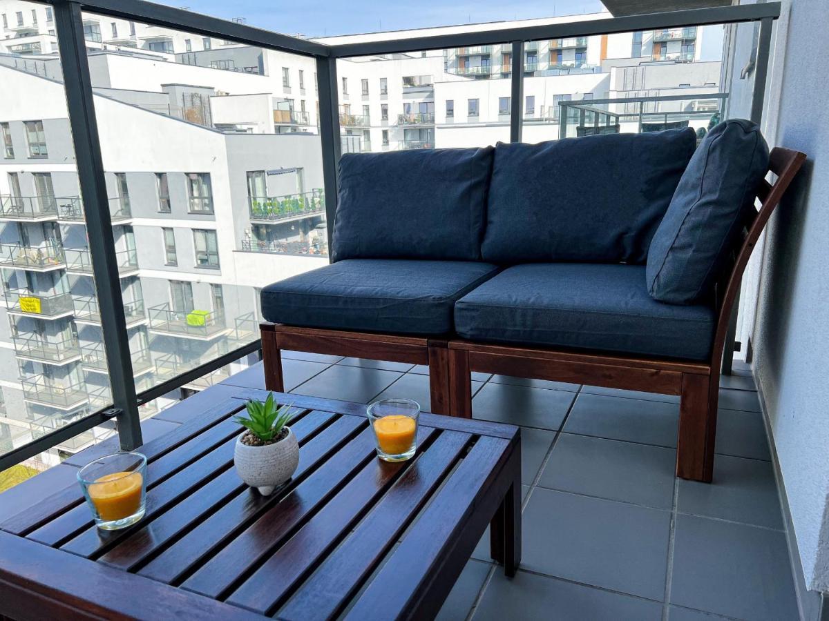 Nowoczesny Apartament - Blisko Centrum Warsaw Exterior photo